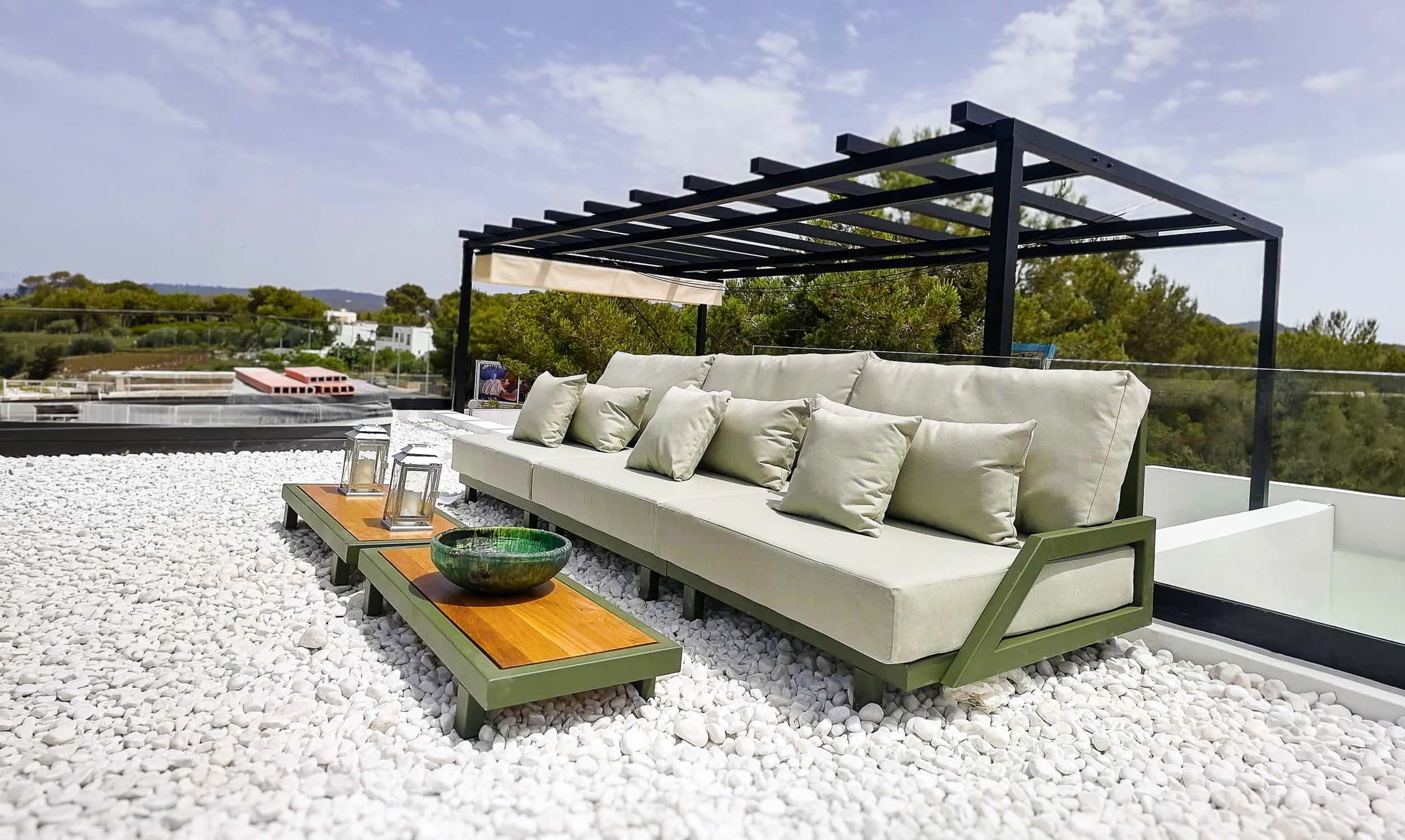 beige kussens strak en plof